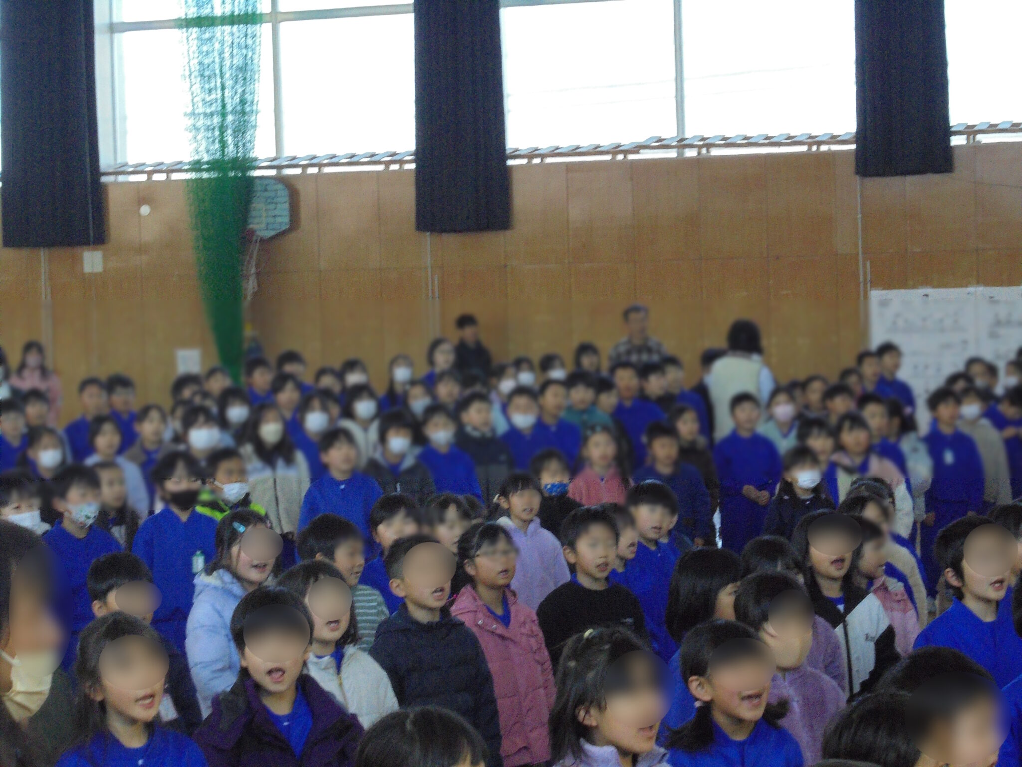 卒業式に向けて、全校音楽での練習が始まりました 長野県山形村立山形小学校|長野県山形村